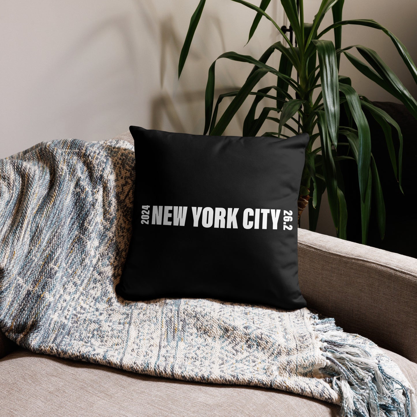 2024 NEW YORK CITY 26.2 PILLOW