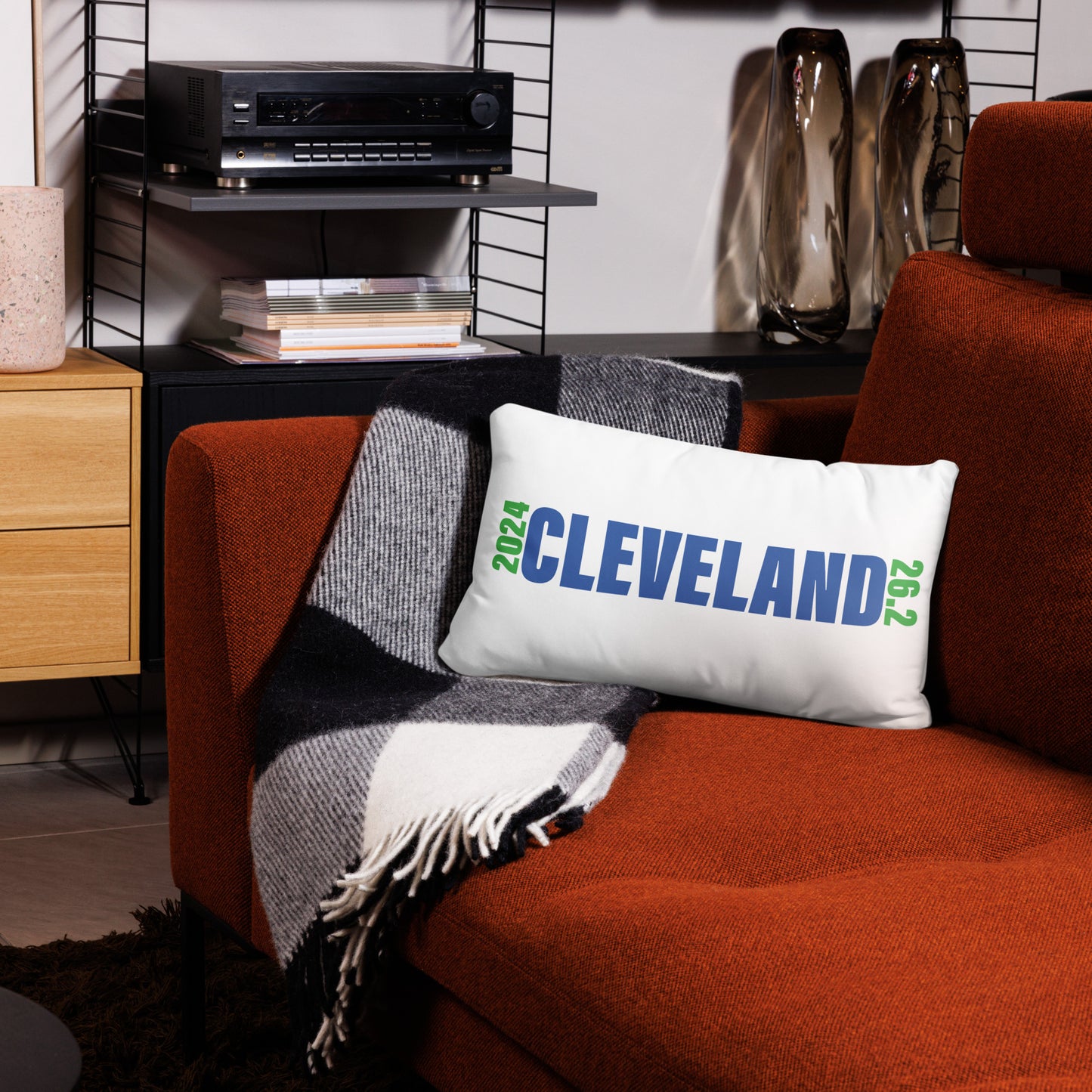 2024 CLEVELAND 26.2 PILLOW - WHITE