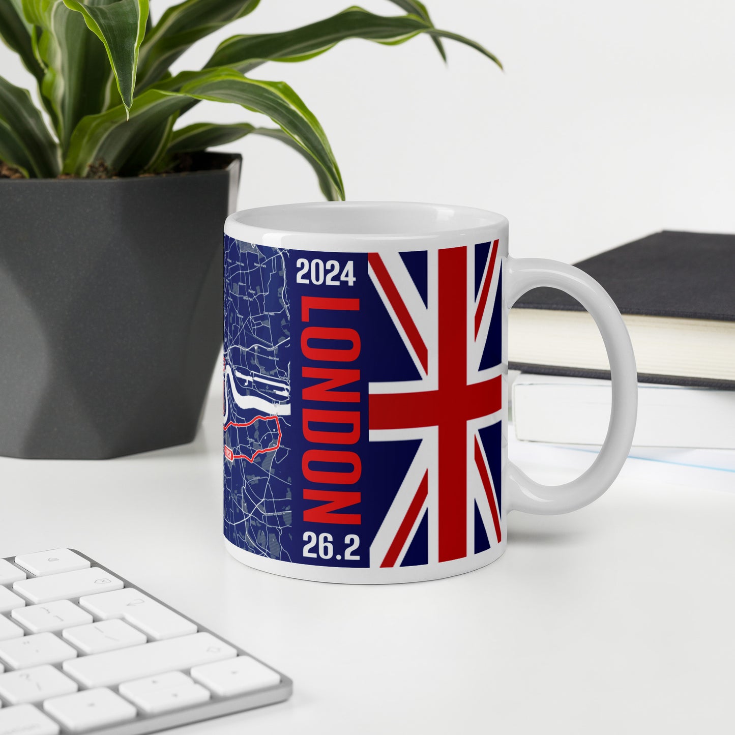 2024 LONDON 26.2 WHITE AND BLUE MUG