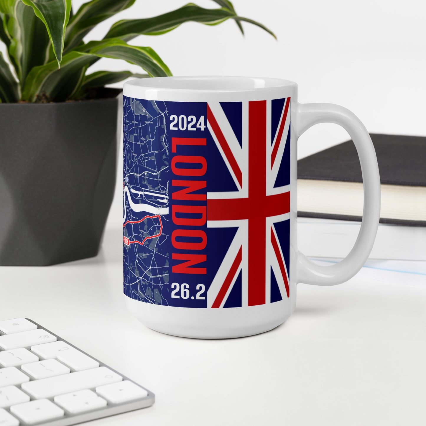 2024 LONDON 26.2 WHITE AND BLUE MUG